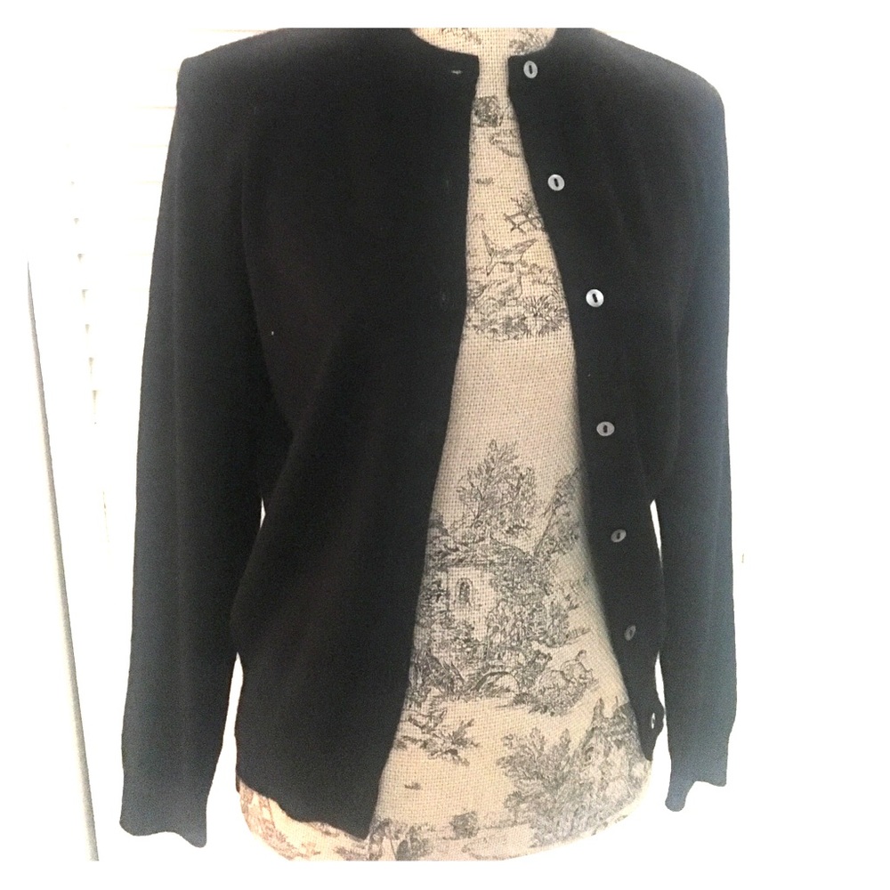 TSE size small Cashmere cardigan